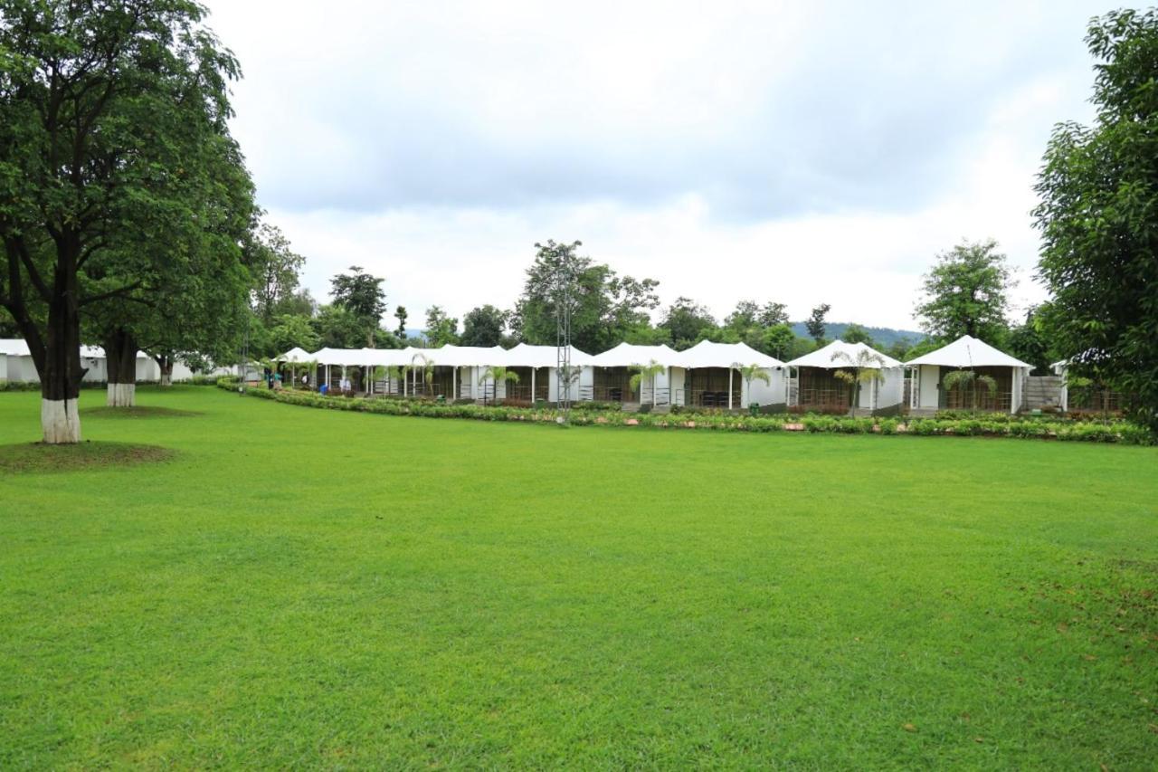 White Feather Resort Kauncha Silvassa Ngoại thất bức ảnh