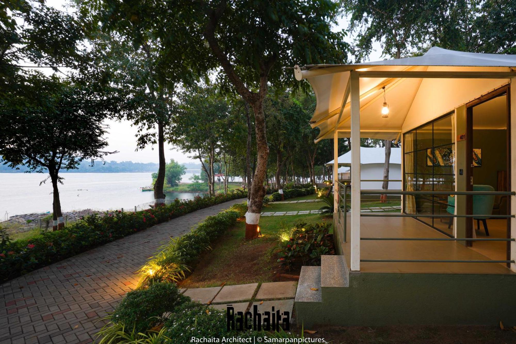White Feather Resort Kauncha Silvassa Ngoại thất bức ảnh