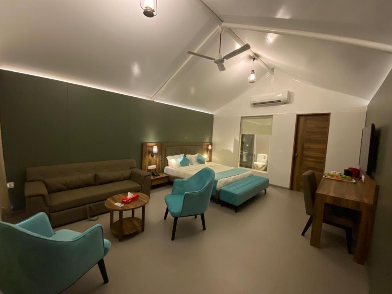 White Feather Resort Kauncha Silvassa Ngoại thất bức ảnh