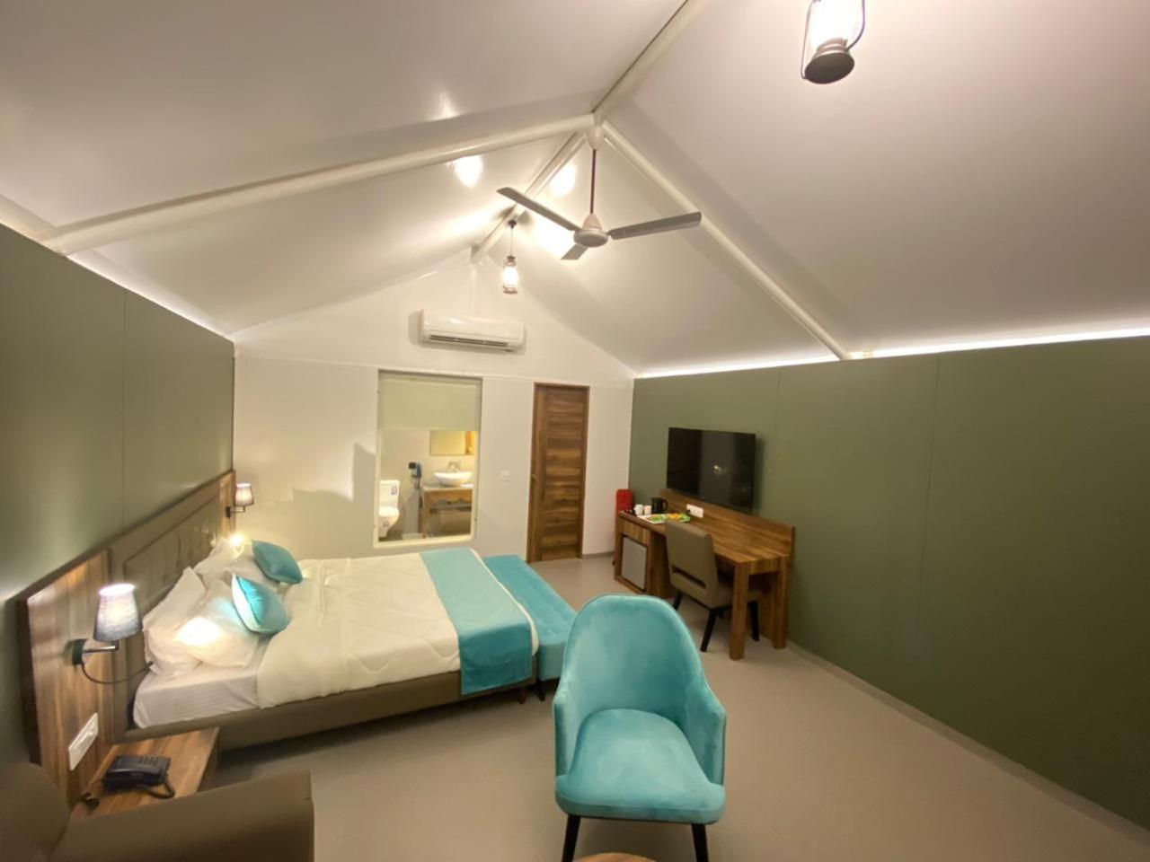 White Feather Resort Kauncha Silvassa Ngoại thất bức ảnh