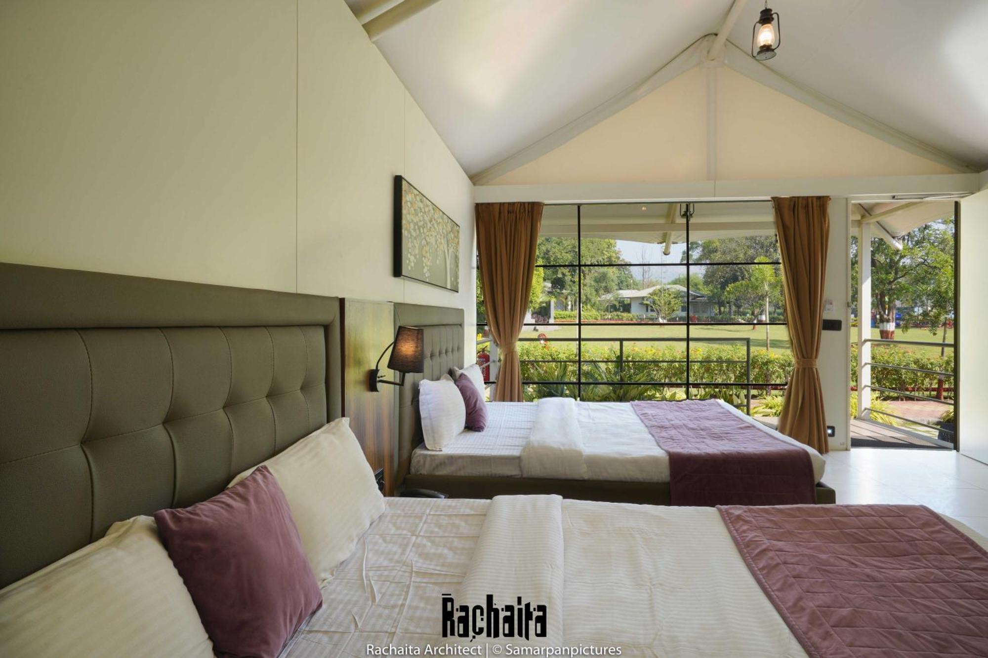White Feather Resort Kauncha Silvassa Ngoại thất bức ảnh