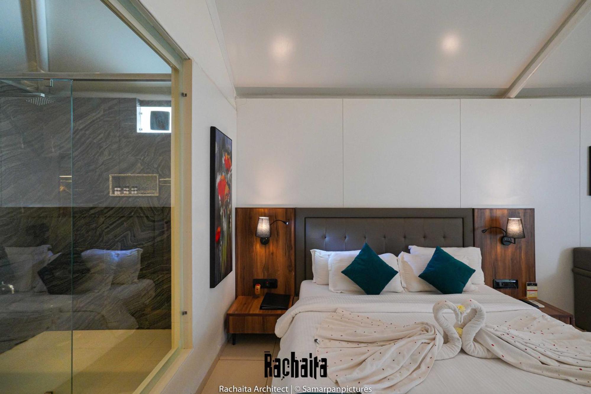 White Feather Resort Kauncha Silvassa Ngoại thất bức ảnh